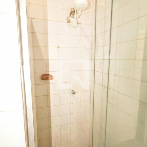Casa à venda com 420m², 5 quartos e 3 vagasBanheiro 1