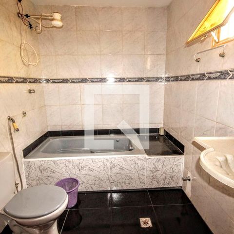 Casa à venda com 420m², 5 quartos e 3 vagasBanheiro 2