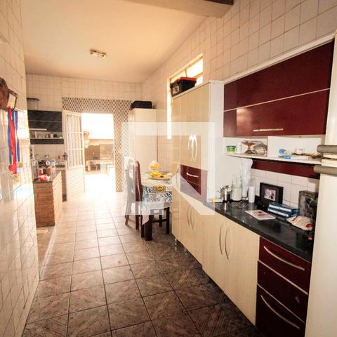 Casa à venda com 420m², 5 quartos e 3 vagasCozinha