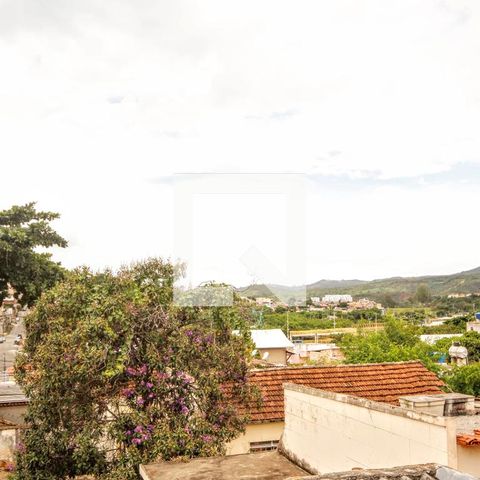 Casa à venda com 420m², 5 quartos e 3 vagasVaranda