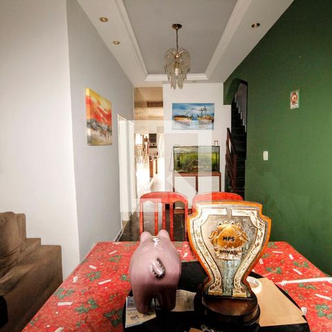 Casa à venda com 420m², 5 quartos e 3 vagasSala