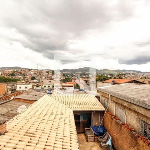 Casa à venda com 420m², 5 quartos e 3 vagasVista