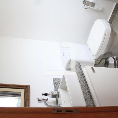 Apartamento à venda com 130m², 2 quartos e 2 vagasLavabo