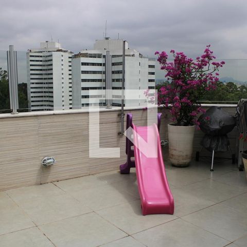 Apartamento à venda com 130m², 2 quartos e 2 vagasVaranda