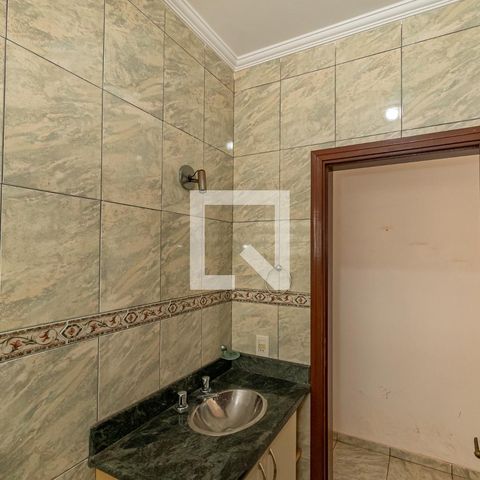 Casa à venda com 190m², 4 quartos e 3 vagasBanheiro Edicula Fundos 