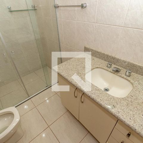 Casa à venda com 190m², 4 quartos e 3 vagasDetalhe Banheiro Corredor