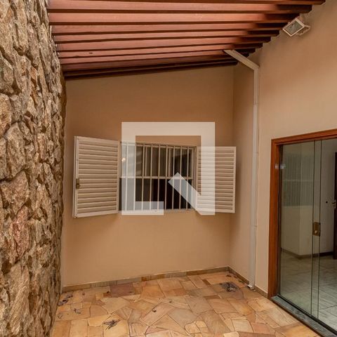 Casa à venda com 190m², 4 quartos e 3 vagasArea de Luz 