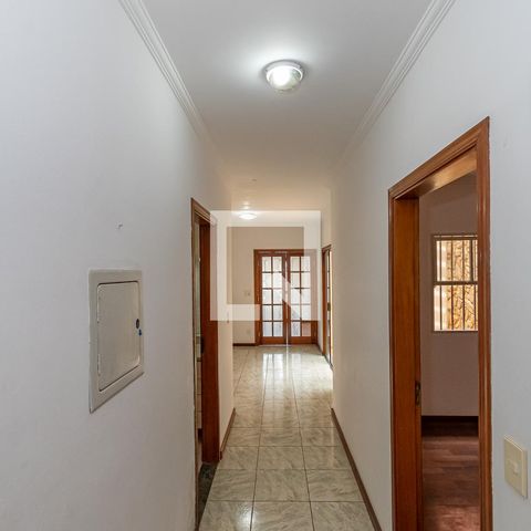 Casa à venda com 190m², 4 quartos e 3 vagasCorredor