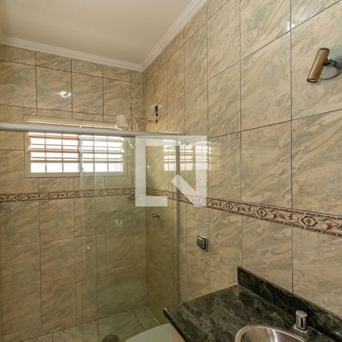 Casa à venda com 190m², 4 quartos e 3 vagasBanheiro Edicula Fundos 