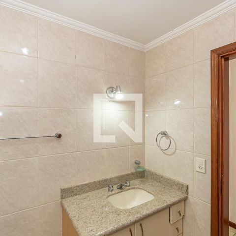 Casa à venda com 190m², 4 quartos e 3 vagasBanheiro Corredor
