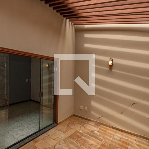 Casa à venda com 190m², 4 quartos e 3 vagasArea de Luz 