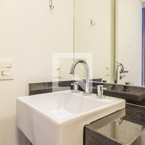 Apartamento à venda com 130m², 2 quartos e 1 vagaBanheiro da Suíte