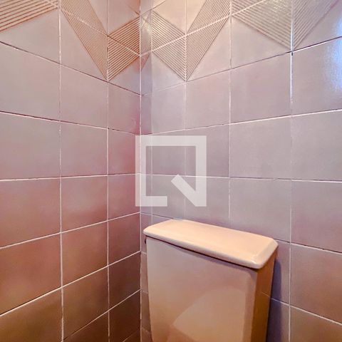 Casa para alugar com 600m², 8 quartos e 15 vagasBanheiro 5