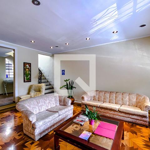 Casa para alugar com 600m², 8 quartos e 15 vagasSala