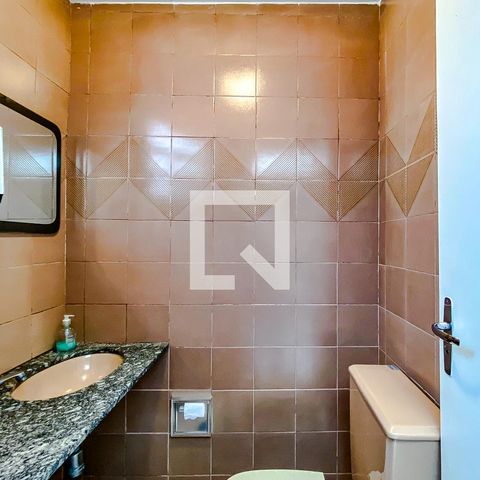 Casa para alugar com 600m², 8 quartos e 15 vagasBanheiro 5