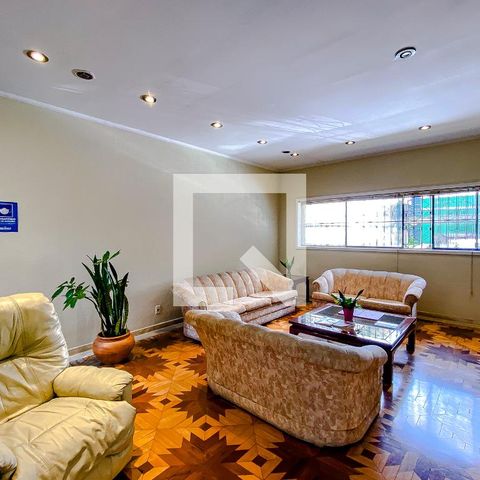 Casa para alugar com 600m², 8 quartos e 15 vagasSala