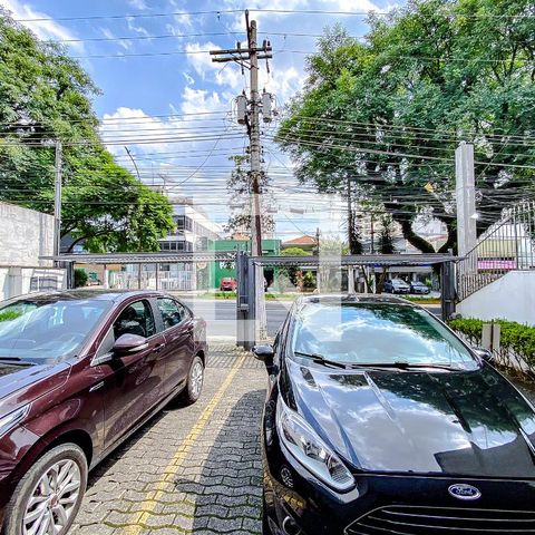 Casa para alugar com 600m², 8 quartos e 15 vagasGaragem