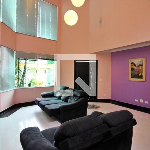 Casa à venda com 300m², 3 quartos e 4 vagasSala 1