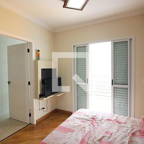 Casa à venda com 300m², 3 quartos e 4 vagasSuíte 3