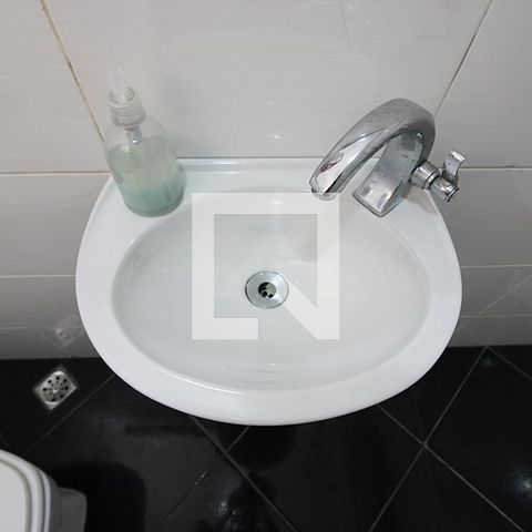 Casa à venda com 300m², 3 quartos e 4 vagasBanheiro de serviço