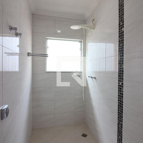 Casa à venda com 300m², 3 quartos e 4 vagasSuíte 2 Banheiro