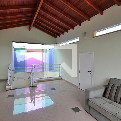 Casa à venda com 300m², 3 quartos e 4 vagasSala de TV