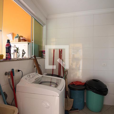 Casa à venda com 300m², 3 quartos e 4 vagasÁrea de Serviço