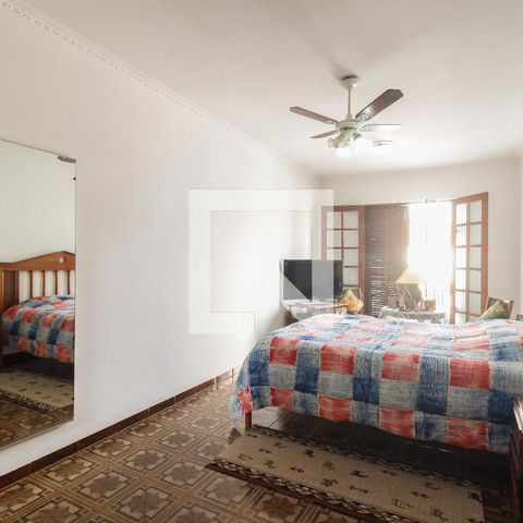 Casa à venda com 300m², 4 quartos e 5 vagasSuíte 2