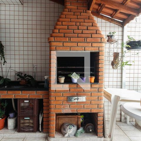 Casa à venda com 300m², 4 quartos e 5 vagasQuintal e Churrasqueira 