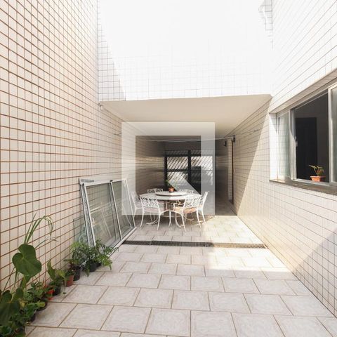 Casa à venda com 300m², 4 quartos e 5 vagasQuintal e Churrasqueira 