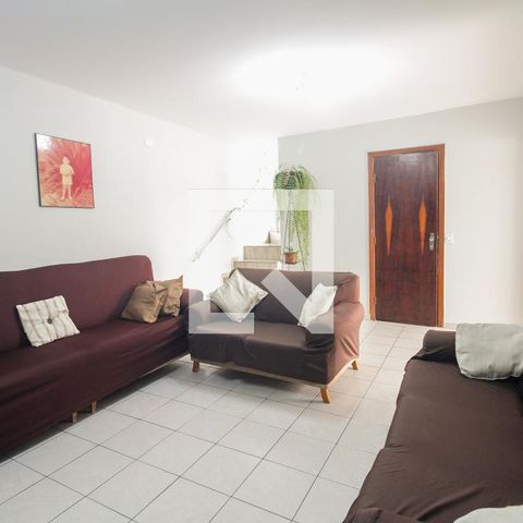Casa à venda com 300m², 4 quartos e 5 vagasSala de TV