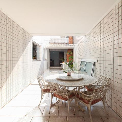 Casa à venda com 300m², 4 quartos e 5 vagasQuintal e Churrasqueira 