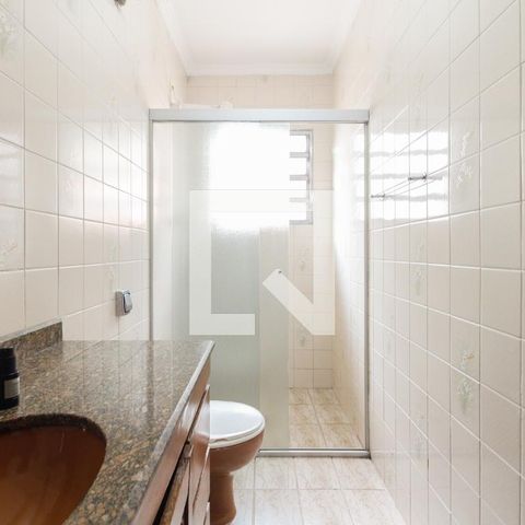 Casa à venda com 300m², 4 quartos e 5 vagasBanheiro Suíte 1