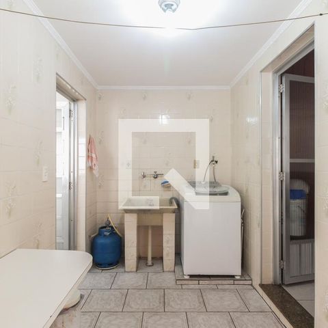 Casa à venda com 300m², 4 quartos e 5 vagasÁrea de Serviço 