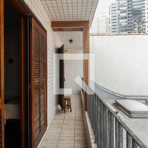 Casa à venda com 300m², 4 quartos e 5 vagasVaranda Suíte 2 e Quarto 2