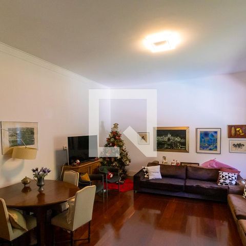 Casa de condomínio à venda com 1080m², 4 quartos e 6 vagasSala