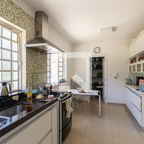 Casa de condomínio à venda com 1080m², 4 quartos e 6 vagasCozinha