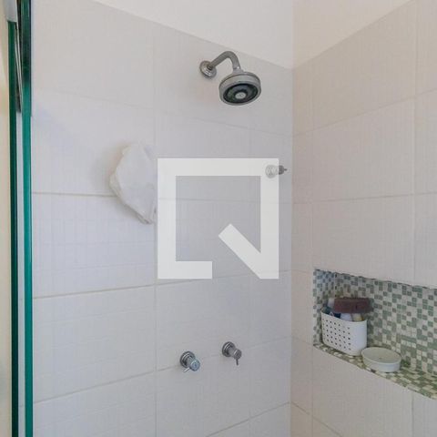 Casa de condomínio à venda com 1080m², 4 quartos e 6 vagasBanheiro da suíte 3