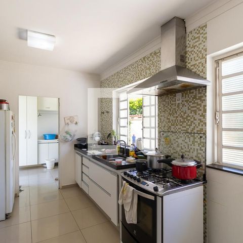 Casa de condomínio à venda com 1080m², 4 quartos e 6 vagasCozinha