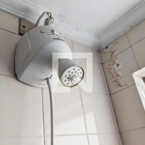 Casa de condomínio à venda com 169m², 3 quartos e 2 vagas Casa de condomínio à venda com 169m², 3 quartos e 2 vagasBanheiro da casa 2