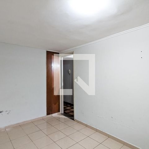 Casa de condomínio à venda com 169m², 3 quartos e 2 vagas Casa de condomínio à venda com 169m², 3 quartos e 2 vagasQuarto da casa 2