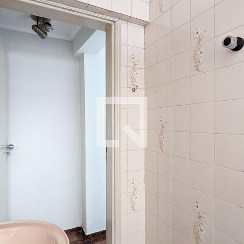 Casa de condomínio à venda com 169m², 3 quartos e 2 vagas Casa de condomínio à venda com 169m², 3 quartos e 2 vagasBanheiro da casa 2