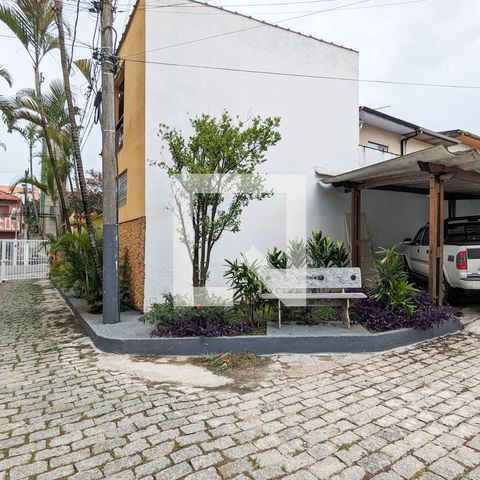 Casa de condomínio à venda com 169m², 3 quartos e 2 vagas Casa de condomínio à venda com 169m², 3 quartos e 2 vagasVaga externa