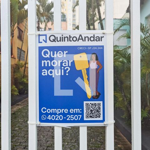 Casa de condomínio à venda com 169m², 3 quartos e 2 vagas Casa de condomínio à venda com 169m², 3 quartos e 2 vagasFachada