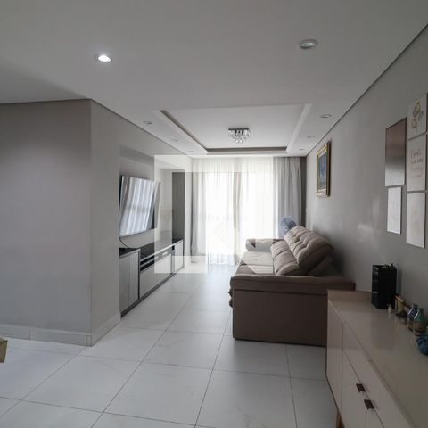 Apartamento à venda com 84m², 2 quartos e 1 vaga Apartamento à venda com 84m², 2 quartos e 1 vagaSala