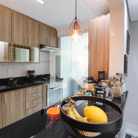 Apartamento à venda com 84m², 2 quartos e 1 vaga Apartamento à venda com 84m², 2 quartos e 1 vagaCozinha e Área de Serviço