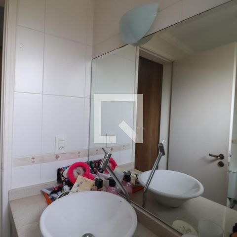 Apartamento à venda com 84m², 2 quartos e 1 vaga Apartamento à venda com 84m², 2 quartos e 1 vagaSuíte