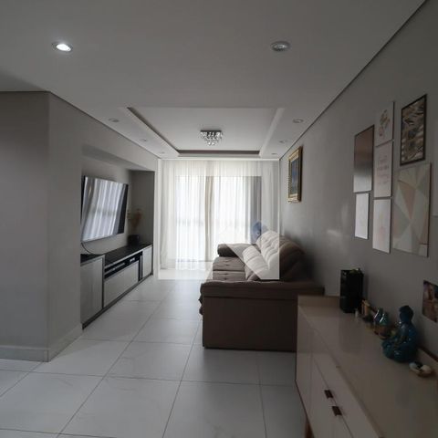 Apartamento à venda com 84m², 2 quartos e 1 vaga Apartamento à venda com 84m², 2 quartos e 1 vagaSala