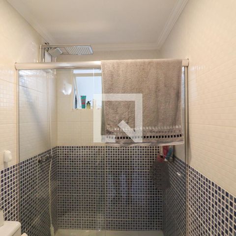 Apartamento à venda com 84m², 2 quartos e 1 vaga Apartamento à venda com 84m², 2 quartos e 1 vagaBanheiro