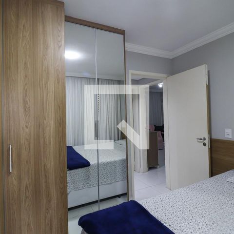 Apartamento à venda com 84m², 2 quartos e 1 vaga Apartamento à venda com 84m², 2 quartos e 1 vagaSuíte